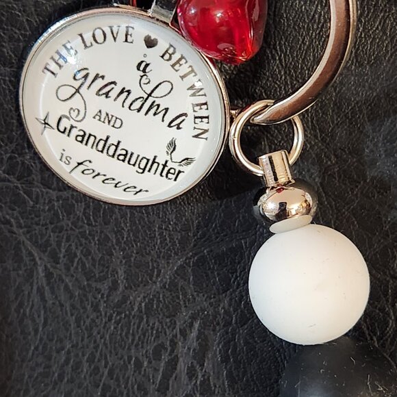Hand Crafted Purse Charm Key Chain Grandma & Granddaughter Black White Red Heart - Picture 3 of 7